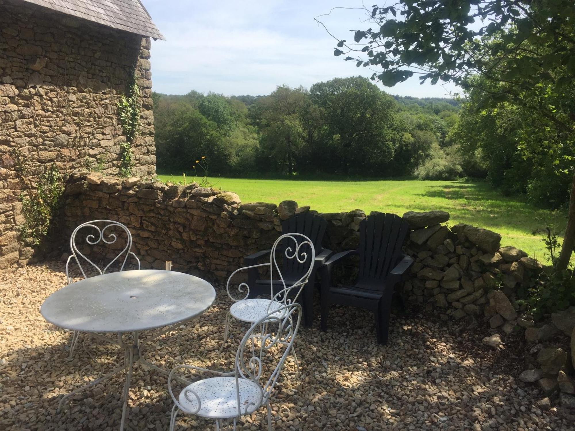 Gite Au Calme 2 A 6 Personnes Dans Un Paysage Totalement Paisible -Plages A 22 Min- Quite Cottage 2 To 6 Persons In Total Peaceful Landscape -Beaches At 22 Min- Landevant Экстерьер фото